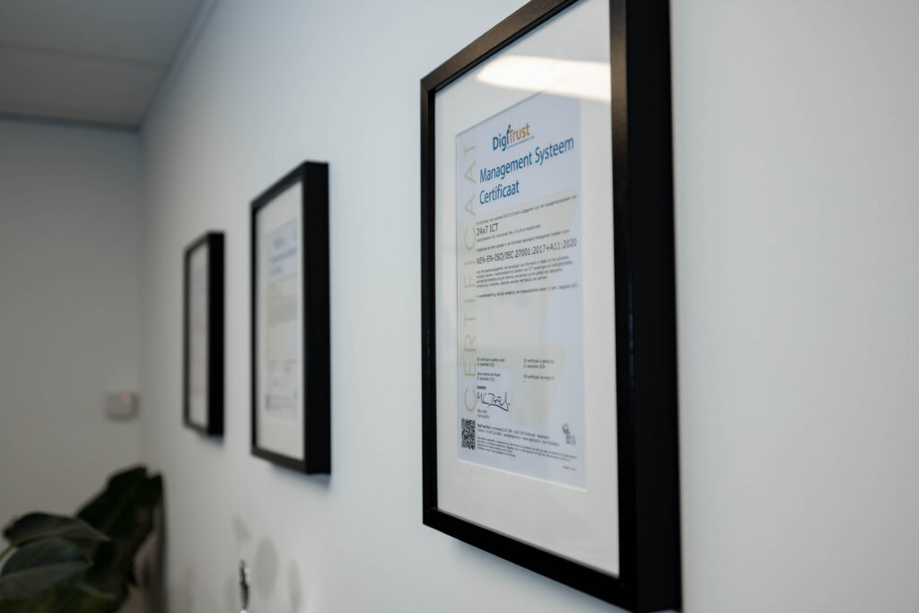 ISO 9001, ISO 27001, NEN 7510 en NIS2 SC20 gecertificeerd bij 24x7 ICT
